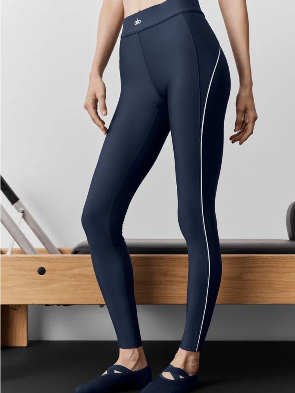Alo Yoga Airbrush Wave Stripe Reflective Leggings Black XS